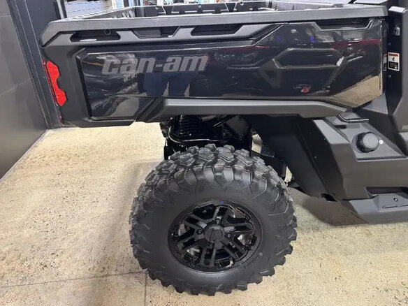 2025 BRP Can-Am Defender HD10, чёрный - вид 7