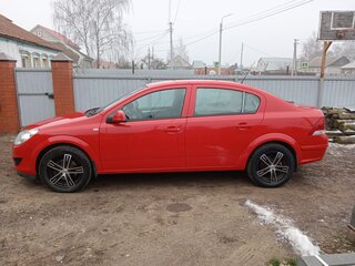 2013 Opel Astra H Рестайлинг, красный, 710000 рублей, вид 5