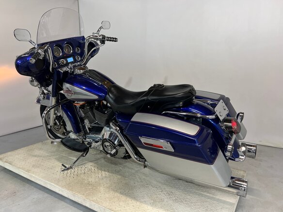 2006 Harley-Davidson Electra Glide, синий, 510000 рублей - вид 7