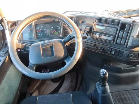 2001 Volvo FH, синий, 2400000 рублей, вид 2
