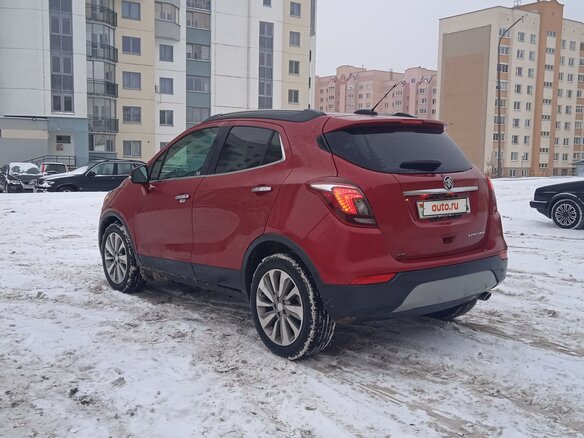 2018 Buick Encore I Рестайлинг, красный, 1420000 рублей