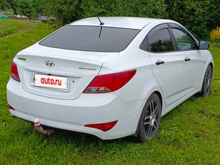 2015 Hyundai Solaris I Рестайлинг, белый, 820000 рублей, вид 3