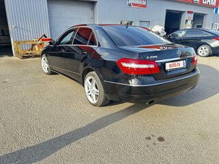 2009 Mercedes-Benz E-Класс 200 5G-Tronic IV (W212, S212, C207), чёрный, 1170000 рублей, вид 4