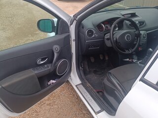 2009 Renault Clio III Рестайлинг, белый, 750000 рублей, вид 2