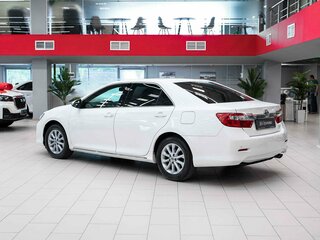 2014 Toyota Camry VII (XV50), белый, 1420000 рублей, вид 4