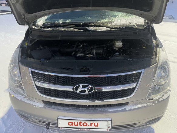 2011 Hyundai H-1 II, серебристый - вид 5