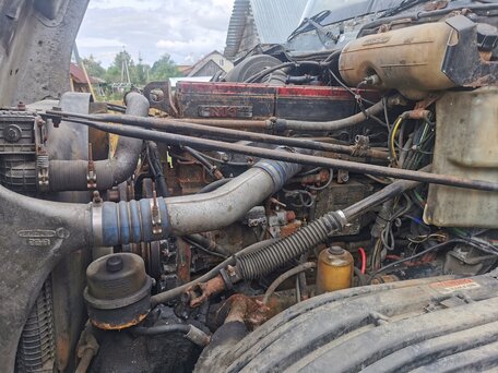 1999 Freightliner Century Class, серебристый, 400000 рублей, вид 5