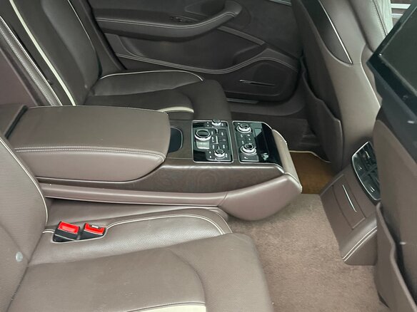 2016 Audi A8 Long III (D4) Рестайлинг, чёрный, 3300000 рублей - вид 35
