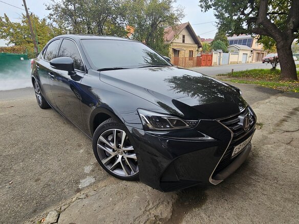 2018 Lexus IS 300 III Рестайлинг, чёрный, 2850000 рублей - вид 2
