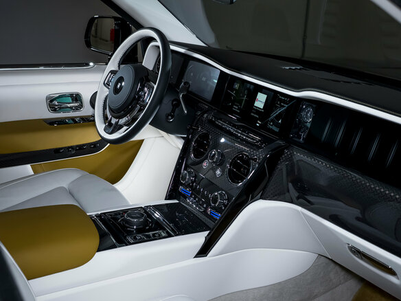 2025 Rolls-Royce Cullinan Black Badge I Рестайлинг (Series II), чёрный, 72000000 рублей - вид 30