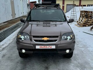 2014 Chevrolet Niva I Рестайлинг, коричневый, 1400000 рублей, вид 4