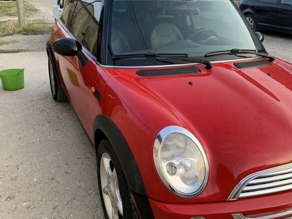 2004 Mini Hatch Cooper I (R50), красный, 650000 рублей