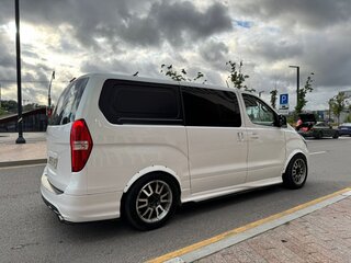 2010 Hyundai Grand Starex I, белый, 2000000 рублей, вид 5