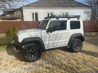 2018 Suzuki Jimny IV, белый, 2400000 рублей, вид 4