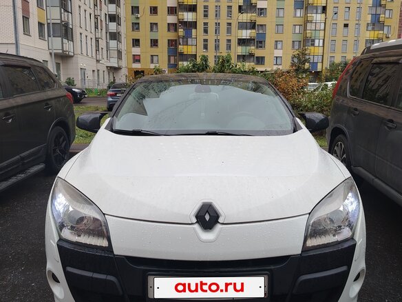 2010 Renault Megane III, белый, 900000 рублей