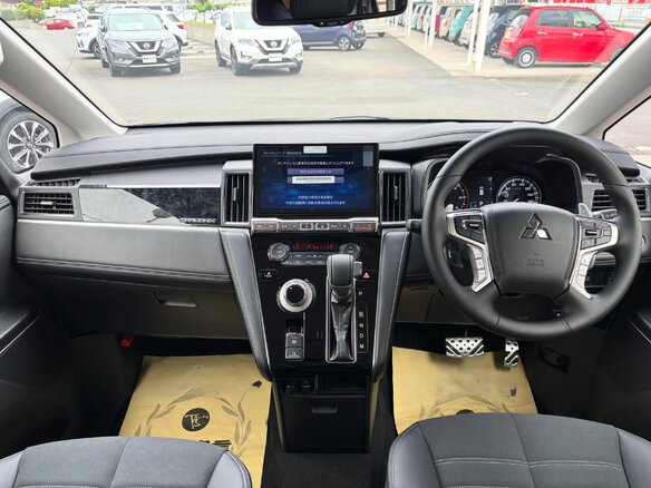 2023 Mitsubishi Delica D:5 I Рестайлинг, серый - вид 7