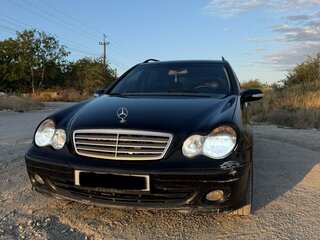 2005 Mercedes-Benz C-Класс 220 II (W203) Рестайлинг, чёрный, 720000 рублей, вид 2