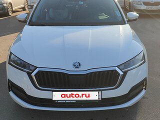 2021 Skoda Octavia IV (A8), белый, 2550000 рублей, вид 2