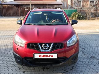 2010 Nissan Qashqai I Рестайлинг, красный, 950000 рублей, вид 1