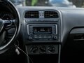 2016 Volkswagen Polo V Рестайлинг, коричневый, 805000 рублей - вид 6