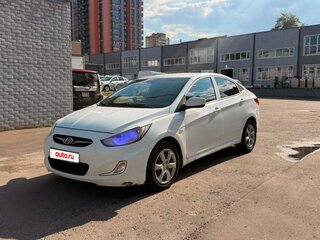 2013 Hyundai Solaris I, белый, 420000 рублей, вид 1