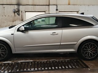 2008 Opel Astra GTC H Рестайлинг, серебристый, 650000 рублей, вид 4