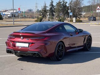 2022 BMW M8 Competition I (F91/F92/F93) Рестайлинг, красный, 10000000 рублей, вид 4