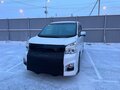 2012 Toyota Voxy II (R70) Рестайлинг, белый, 1845000 рублей - вид 1