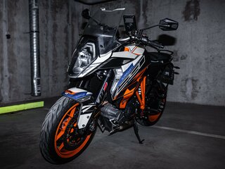 2018 KTM 1290 Super Duke GT, оранжевый, 1100000 рублей, вид 2