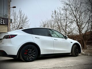 2023 Tesla Model Y Performance I, белый, 5690000 рублей, вид 4