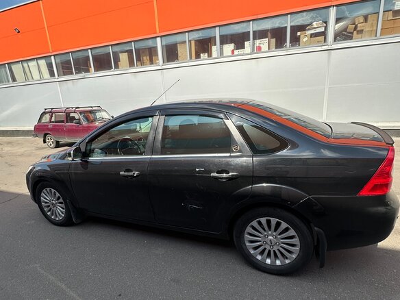 2008 Ford Focus II Рестайлинг, чёрный, 550000 рублей - вид 4