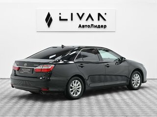 2017 Toyota Camry VII (XV50) Рестайлинг, чёрный, 1825000 рублей, вид 4