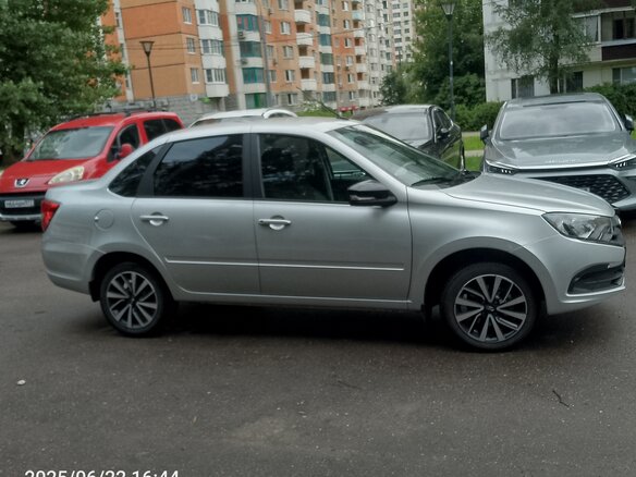 2024 Lada (ВАЗ) Granta I Рестайлинг, серый, 1050000 рублей - вид 2