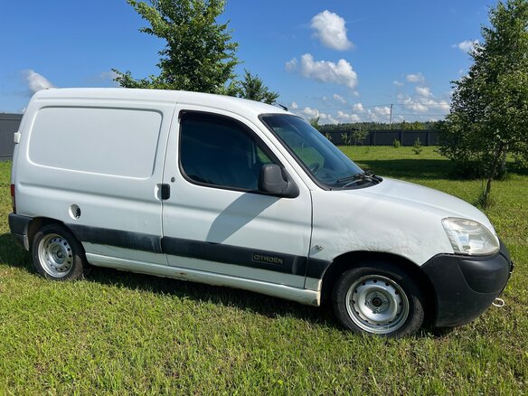 2010 Citroen Berlingo, белый, 320000 рублей - вид 1