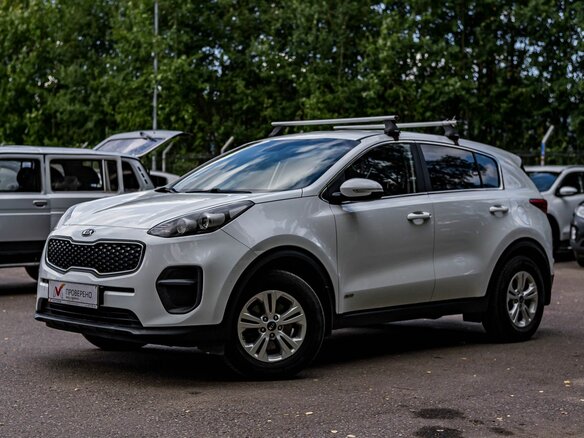 2018 Kia Sportage IV, белый, 1605000 рублей