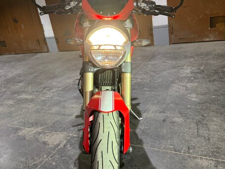 2013 Ducati Monster 1100, красный, 800000 рублей, вид 3