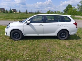 2014 Toyota Corolla Fielder XI (E160, E170, E180), белый, 1100000 рублей, вид 5