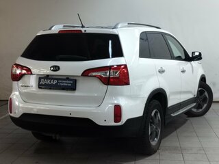 2014 Kia Sorento II Рестайлинг, белый, 1300000 рублей, вид 4