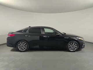 2019 Kia Optima IV Рестайлинг, чёрный, 1730000 рублей, вид 4