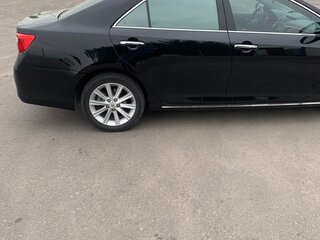 2012 Toyota Camry VII (XV50), чёрный, 1700000 рублей, вид 2