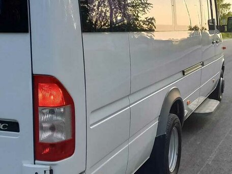 2014 Mercedes-Benz Sprinter Classic, белый, 2900000 рублей, вид 3