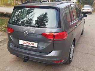 2016 Volkswagen Touran II, серый, 1900000 рублей, вид 3