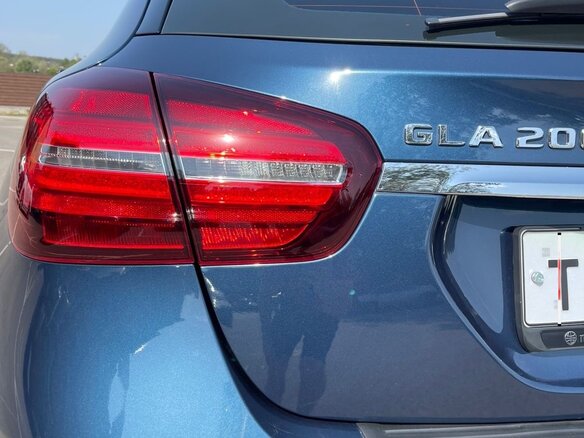 2019 Mercedes-Benz GLA 200 I (X156) Рестайлинг, синий, 2000000 рублей - вид 18