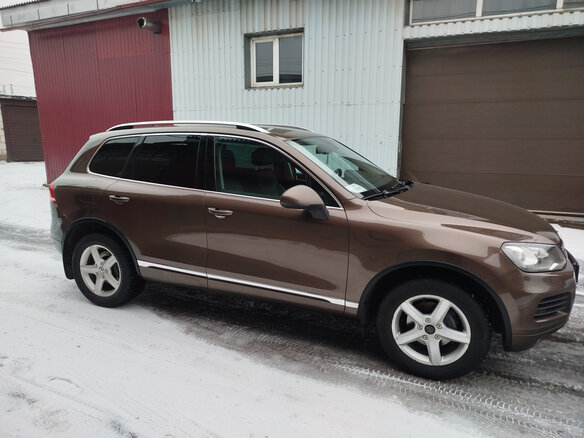 2012 Volkswagen Touareg II, коричневый, 1600000 рублей - вид 6