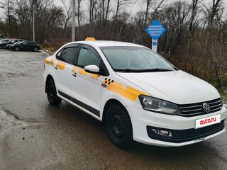 2016 Volkswagen Polo V Рестайлинг, белый, 500000 рублей, вид 3