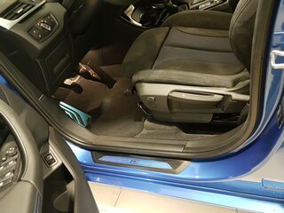 2017 BMW X1 20d sDrive II (F48), синий, 2375000 рублей, вид 4