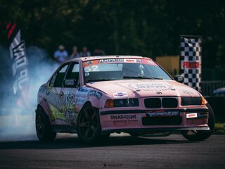 1992 BMW 3 серии 316i III (E36), розовый, 870000 рублей, вид 2