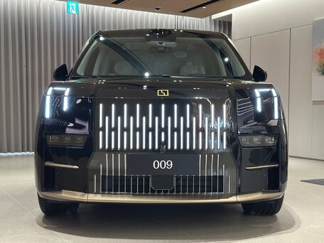 2026 Zeekr 009 108 kWh I Рестайлинг, чёрный, 20400000 рублей, вид 3