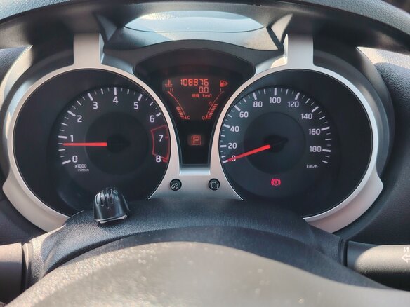 2011 Nissan Juke I, белый, 1100000 рублей - вид 13