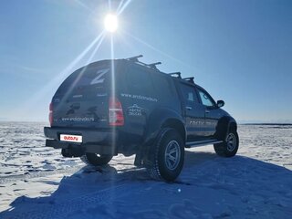 2012 Toyota Hilux Arctic Trucks AT35 VII Рестайлинг, чёрный, 2980000 рублей, вид 4